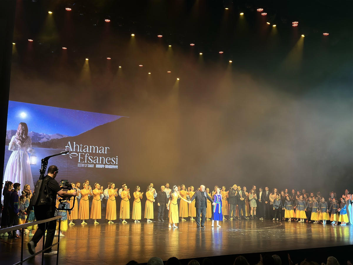 "Ahtamar Efsanesi"  izleyicilerle buluştu